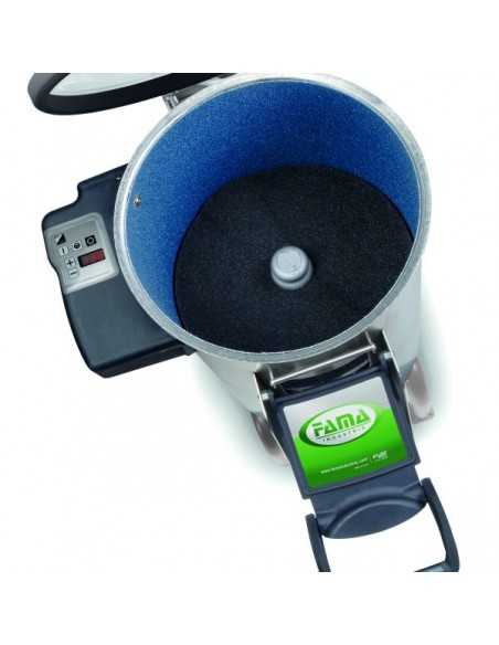 Cleaning - With drawer - Load capacity Kg 18 - Oral production Kg 250 - Power Kw 0.65 (Hp 0.90) - Triphase - Cm 53 x 66 x 120 h