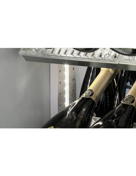 Wine glass - Ventilated - Temperature +4+18°C - Capacity 583 lt - Single-sided - cm 84 x 67 x 200 h