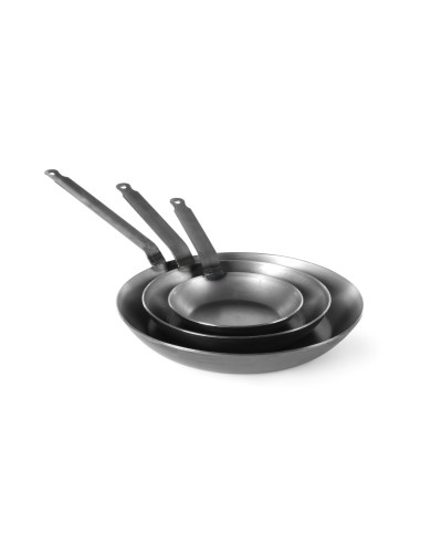 Frying pan - Made of rolled steel - Welded handle - Various sizes
