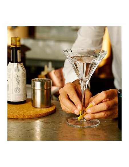 Copa Martini 26 cl - Oz 8 3/4 - Dimensiones Ø 11,3 cm x 18,5 h